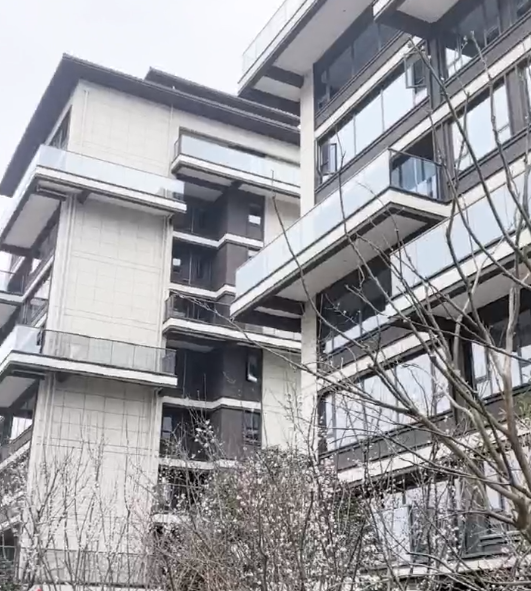 eps線條施工期間不能忽視的幾個(gè)要點(diǎn)